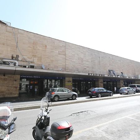 Appartamento Vicino Stazione Termini E Colosseo Rome Exterior photo